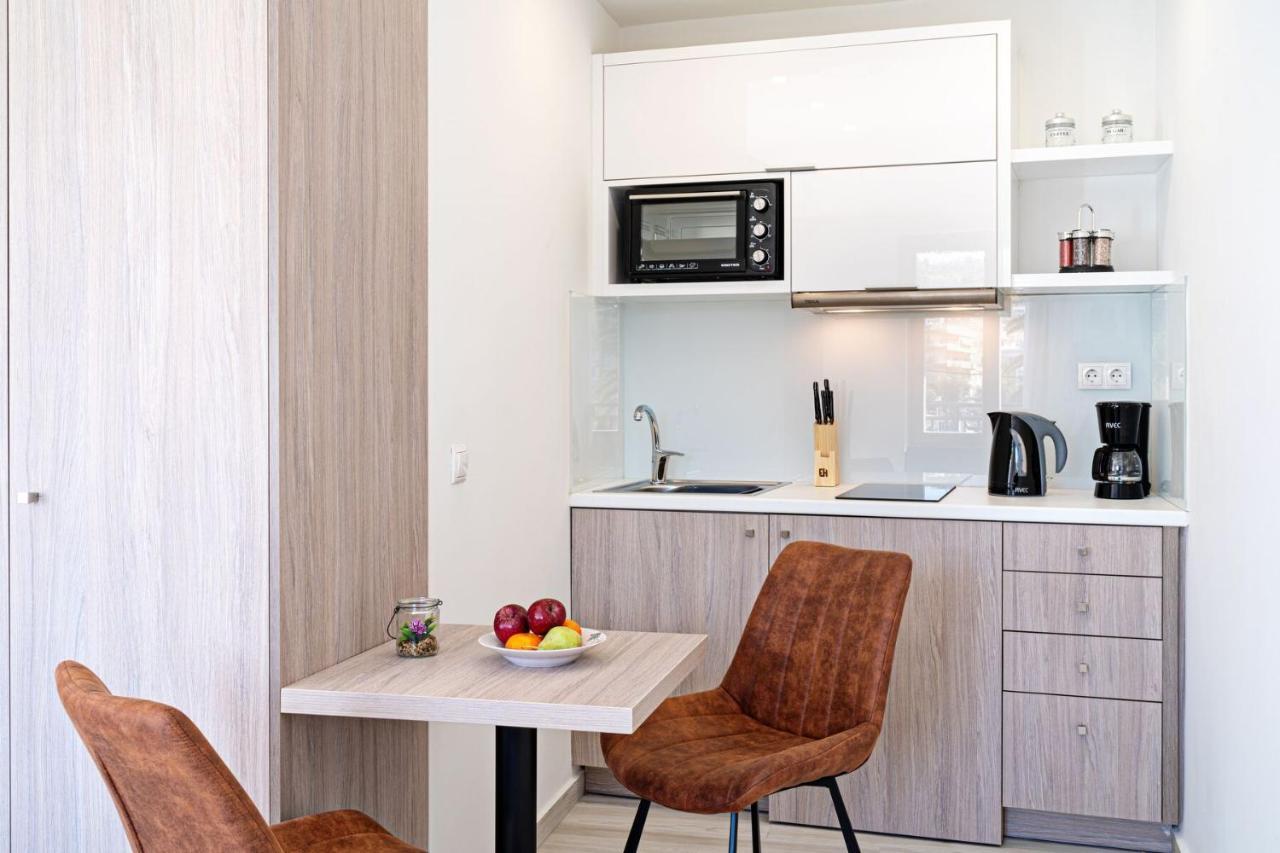 White&Gray Apartment レティムノ エクステリア 写真
