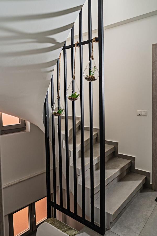 White&Gray Apartment レティムノ エクステリア 写真